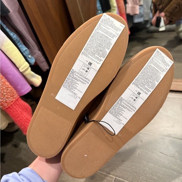 NWT banana republic men’s sneakers - Picture 6 of 6